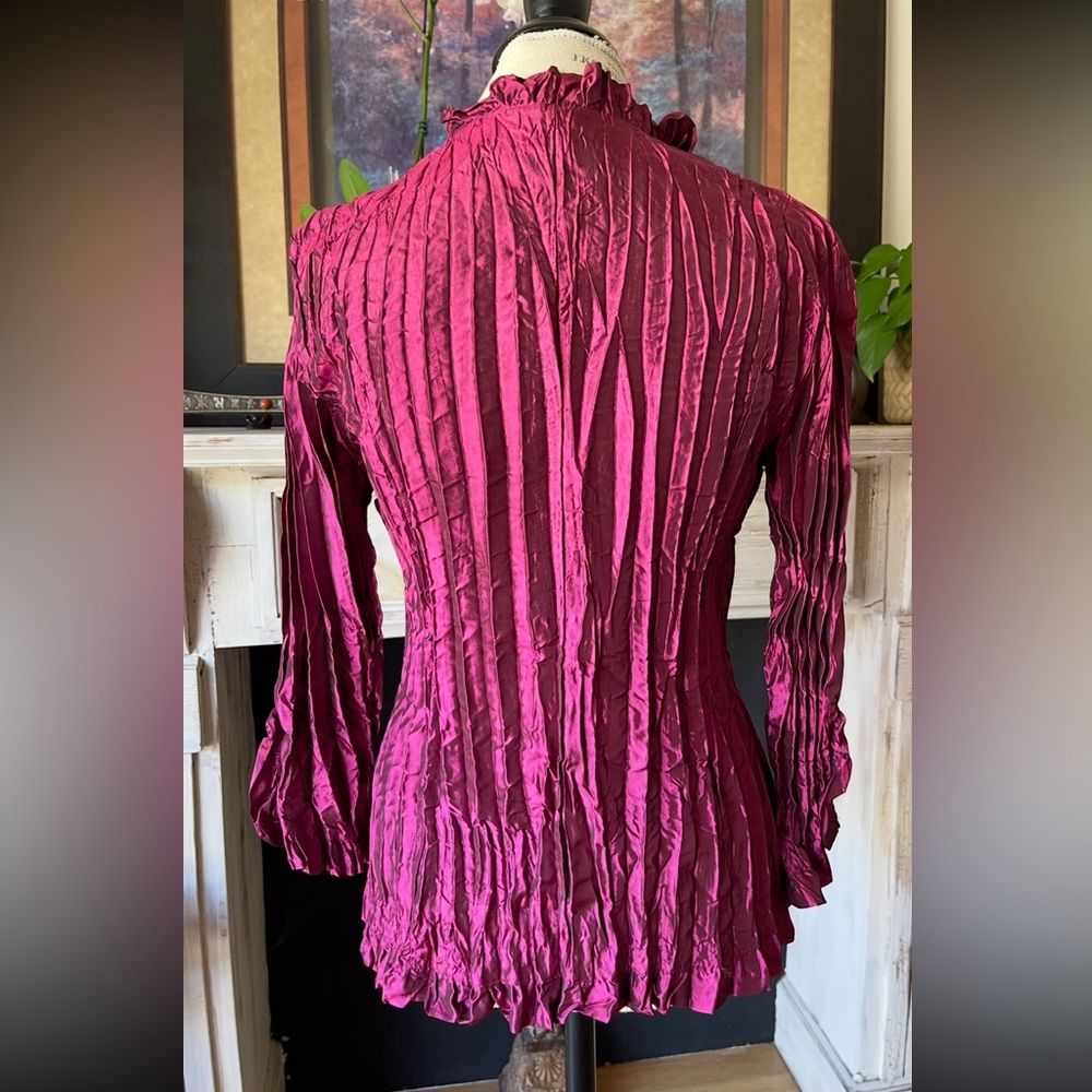 PIANO Maroon Iridescent Crinkle Blouse w/ Crystal Buttons Shawl Collar E… - Picture 8 of 12